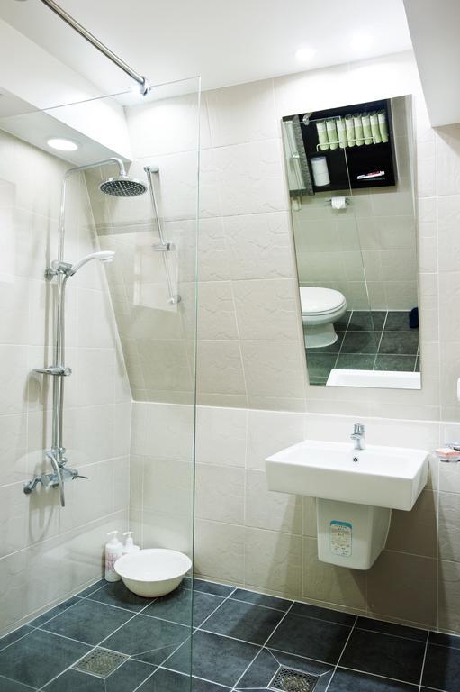 Myeongdong Ecohouse Guest house