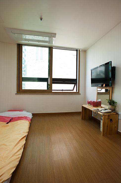 Guest house Myeongdong Ecohouse 2*